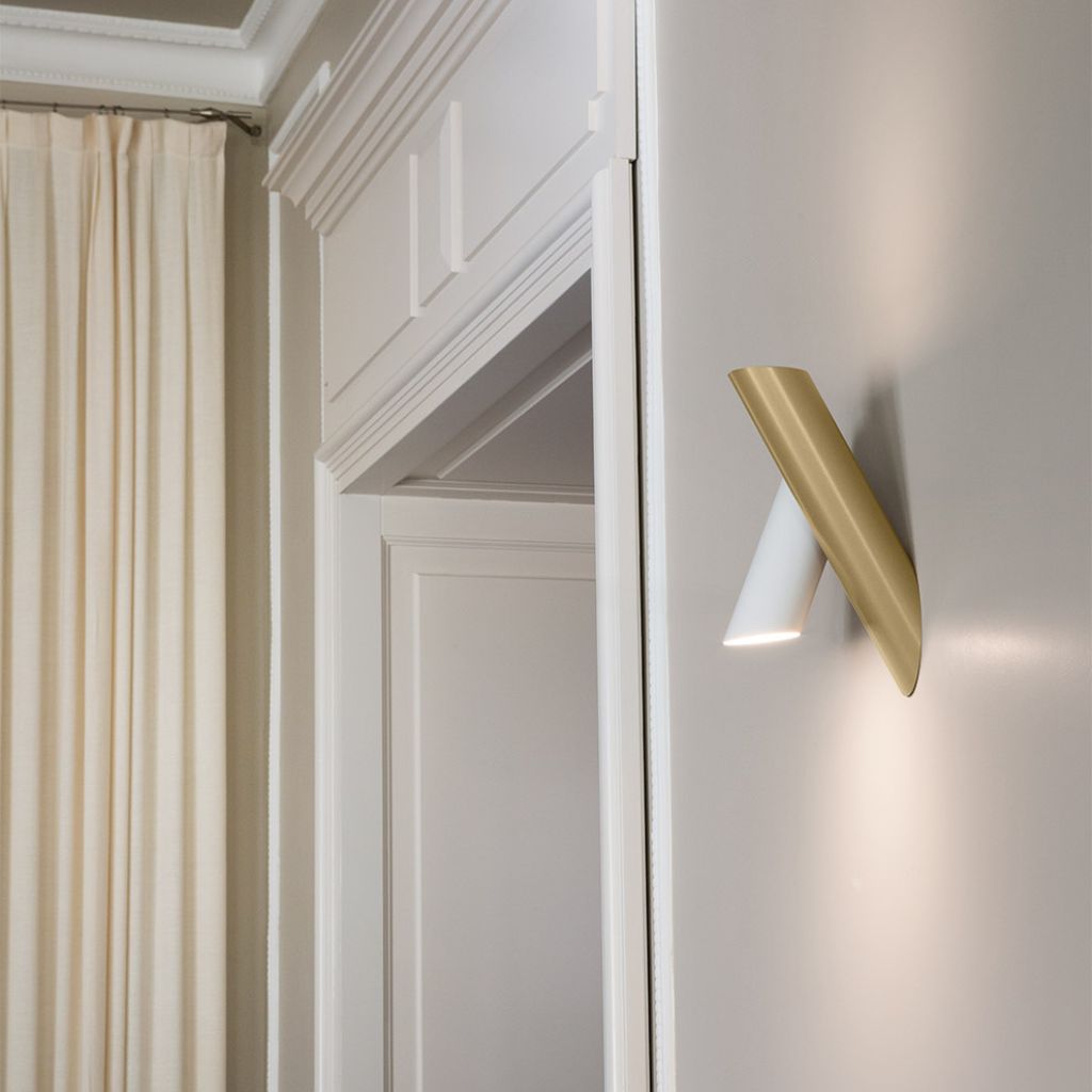 Aplique Tubes grande 2700K blanca y dorada 110-240V