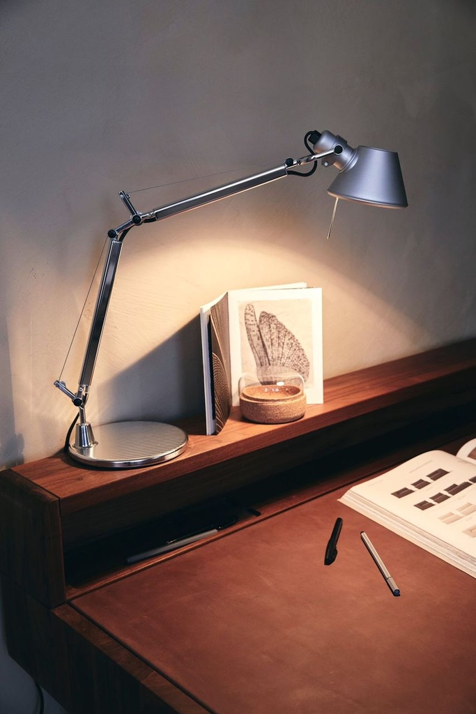 Tolomeo Micro LED mesa aluminio 8W