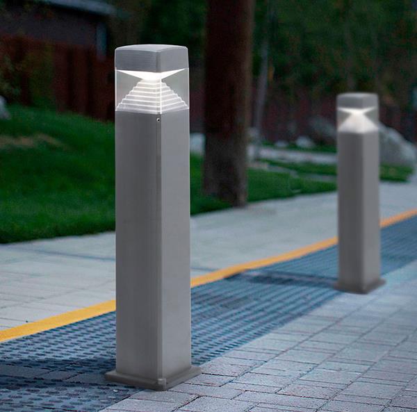 Poste Ester 500 IP55 con bombillo led 10W 1300lm 25000 hrs 100-240V GX5.3 D=100mm