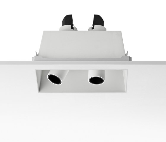 Reflector FINDME Doble Power LED 2x6W 3000K Blanco