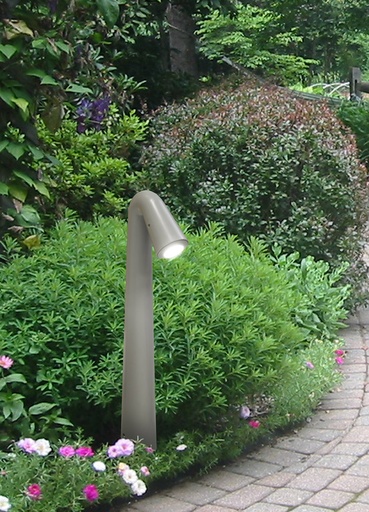 Poste Seven IP55 gris con bombillo led 1,7W 150lm 15000 hrs 100-240V G9